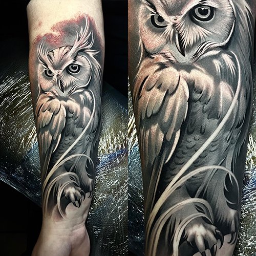 Black and Gray Beispiel
