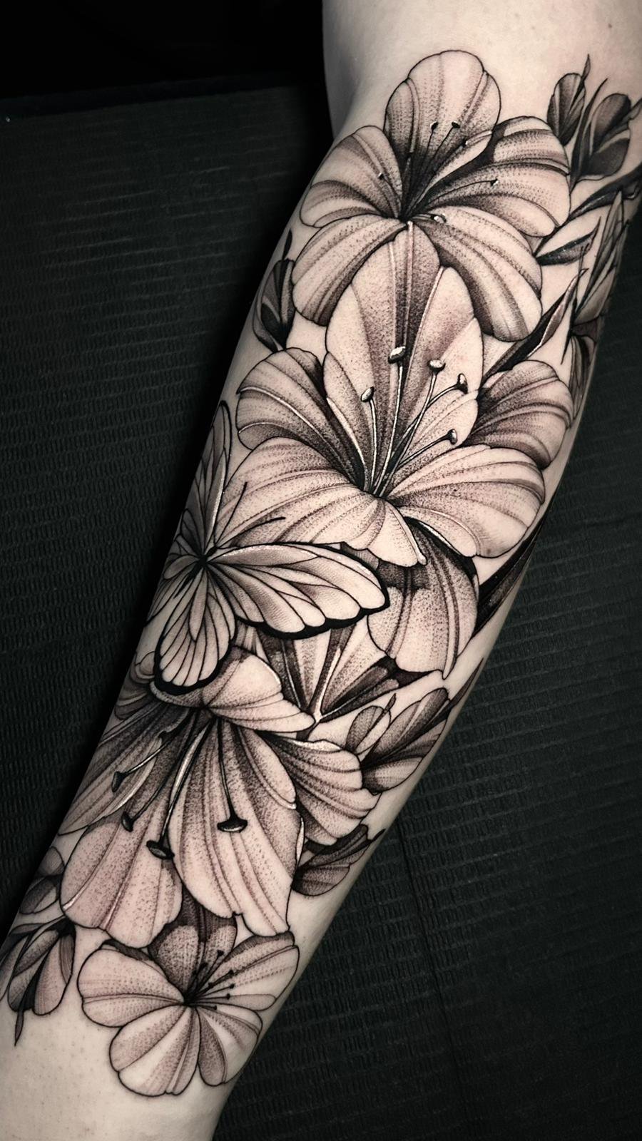 Floral Beispiel: florales Sleeve mit Schmetterling